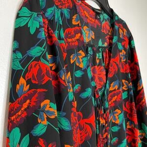 Torrid Floral Blouse Plus 2X Black Red Green Ruffle Front Long Sleeve Boho Chic